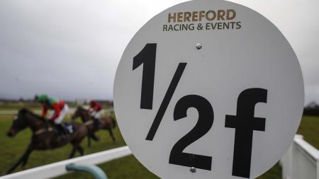 https://betting.betfair.com/horse-racing/Hereford%20races%201280x720.jpg